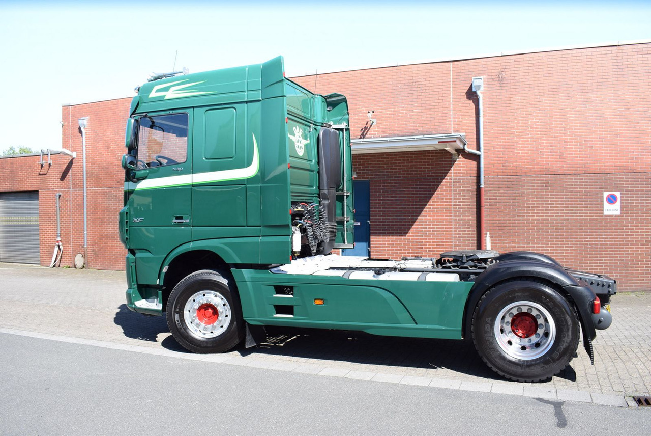 DAF XF 530 FT Retarder Leder Standklima Hydraulik - יחידת טרקטור: תמונה 3 DAF XF 530 FT Retarder Leder Standklima Hydraulik - יחידת טרקטור: תמונה 3