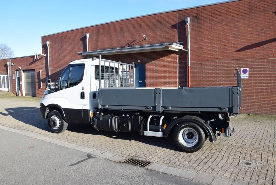 Iveco Daily 70 C18 City Haken Abrollkip.HIAB Multilift - כלי רכב מסחרי מזהיר: תמונה 5 Iveco Daily 70 C18 City Haken Abrollkip.HIAB Multilift - כלי רכב מסחרי מזהיר: תמונה 5