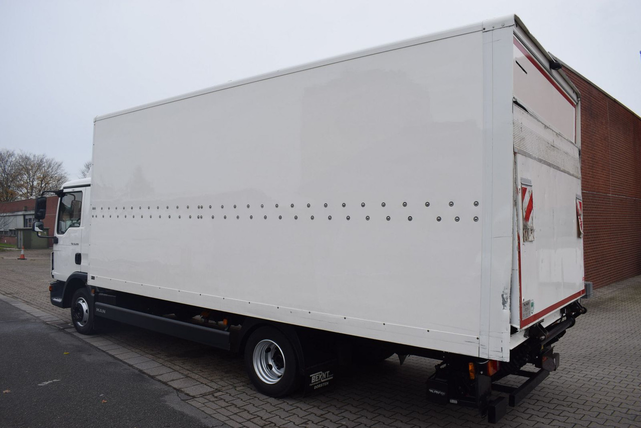 MAN TGL 8.220 Koffer LBW Klima EURO6 Luftfederung - כלי רכב מסחרי עם תיבה: תמונה 4 MAN TGL 8.220 Koffer LBW Klima EURO6 Luftfederung - כלי רכב מסחרי עם תיבה: תמונה 4