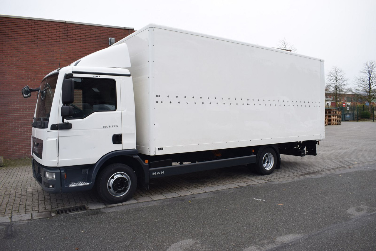MAN TGL 8.220 Koffer LBW Klima EURO6 Luftfederung - כלי רכב מסחרי עם תיבה: תמונה 2 MAN TGL 8.220 Koffer LBW Klima EURO6 Luftfederung - כלי רכב מסחרי עם תיבה: תמונה 2