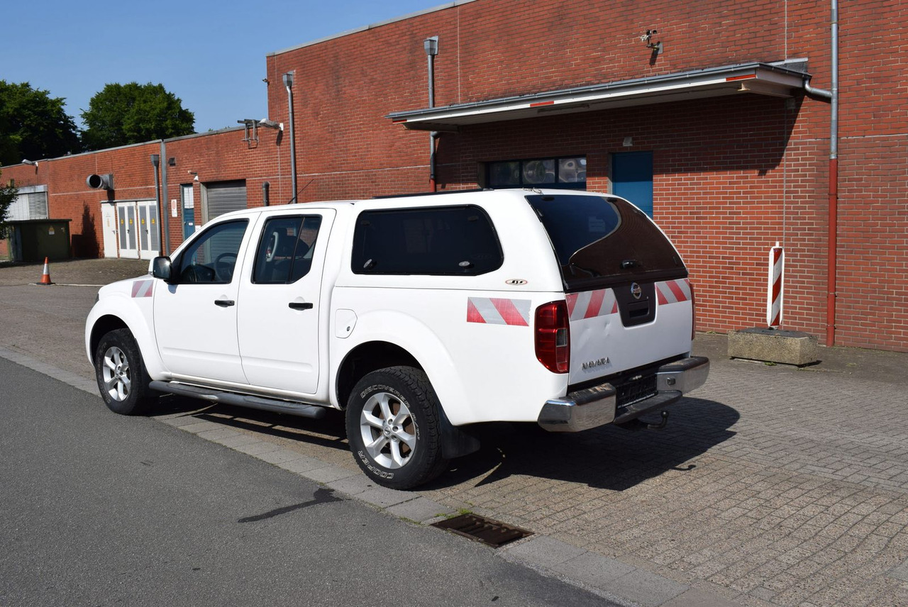 Nissan Navara Double Cab SE 4x4 Automatik Hardtop AHK - SUV: תמונה 3 Nissan Navara Double Cab SE 4x4 Automatik Hardtop AHK - SUV: תמונה 3
