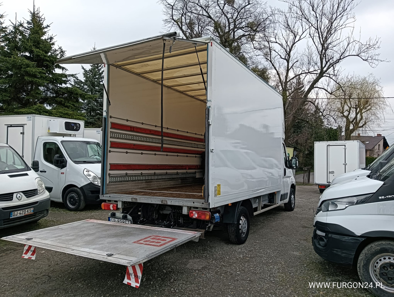 FIAT DUCATO KONTENER WINDA NR 742 - כלי רכב מסחרי עם תיבה: תמונה 4 FIAT DUCATO KONTENER WINDA NR 742 - כלי רכב מסחרי עם תיבה: תמונה 4