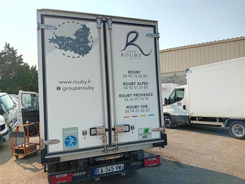 IVECO DAILY 35C13 KONTENER CHŁODNIA NR 882 - כלי רכב מסחרי לקירור: תמונה 1 IVECO DAILY 35C13 KONTENER CHŁODNIA NR 882 - כלי רכב מסחרי לקירור: תמונה 1
