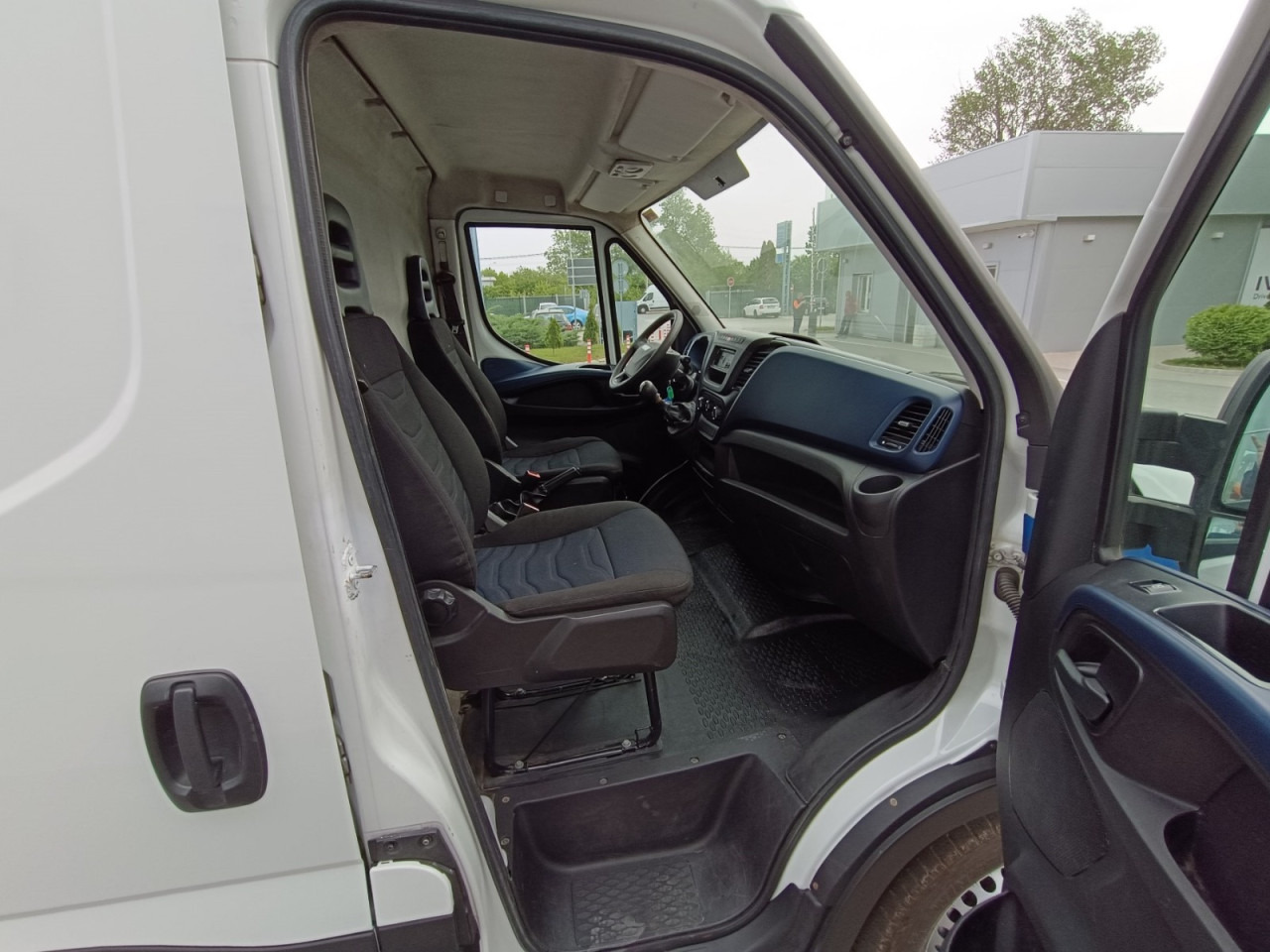 IVECO Daily 35S14N 12m3 - כלי רכב מסחרי עם לוח: תמונה 5 IVECO Daily 35S14N 12m3 - כלי רכב מסחרי עם לוח: תמונה 5