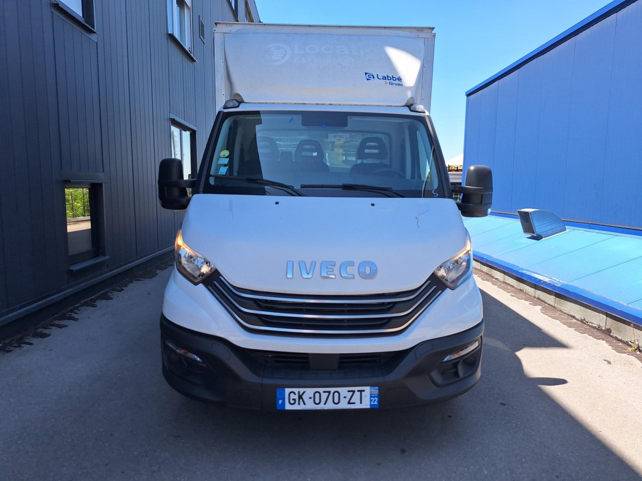 IVECO Daily 35 C 16 - כלי רכב מסחרי עם תיבה: תמונה 1 IVECO Daily 35 C 16 - כלי רכב מסחרי עם תיבה: תמונה 1