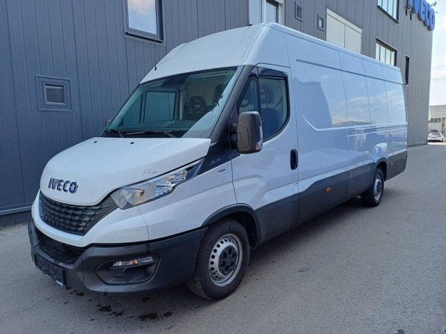 IVECO Daily 35S16 V - כלי רכב מסחרי עם לוח: תמונה 1 IVECO Daily 35S16 V - כלי רכב מסחרי עם לוח: תמונה 1