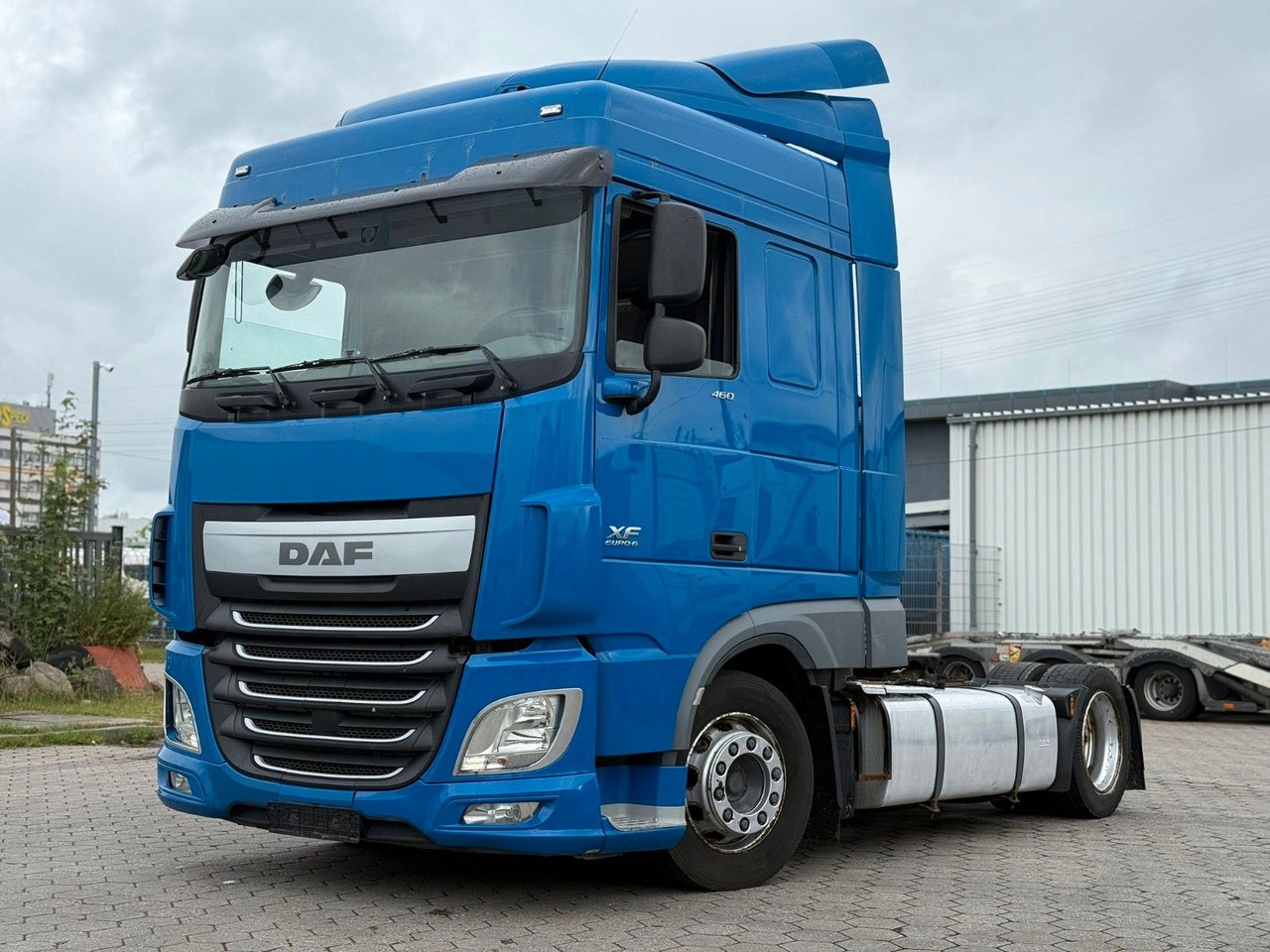 DAF XF 460 Low +Retarter+2xTank - יחידת טרקטור: תמונה 1 DAF XF 460 Low +Retarter+2xTank - יחידת טרקטור: תמונה 1
