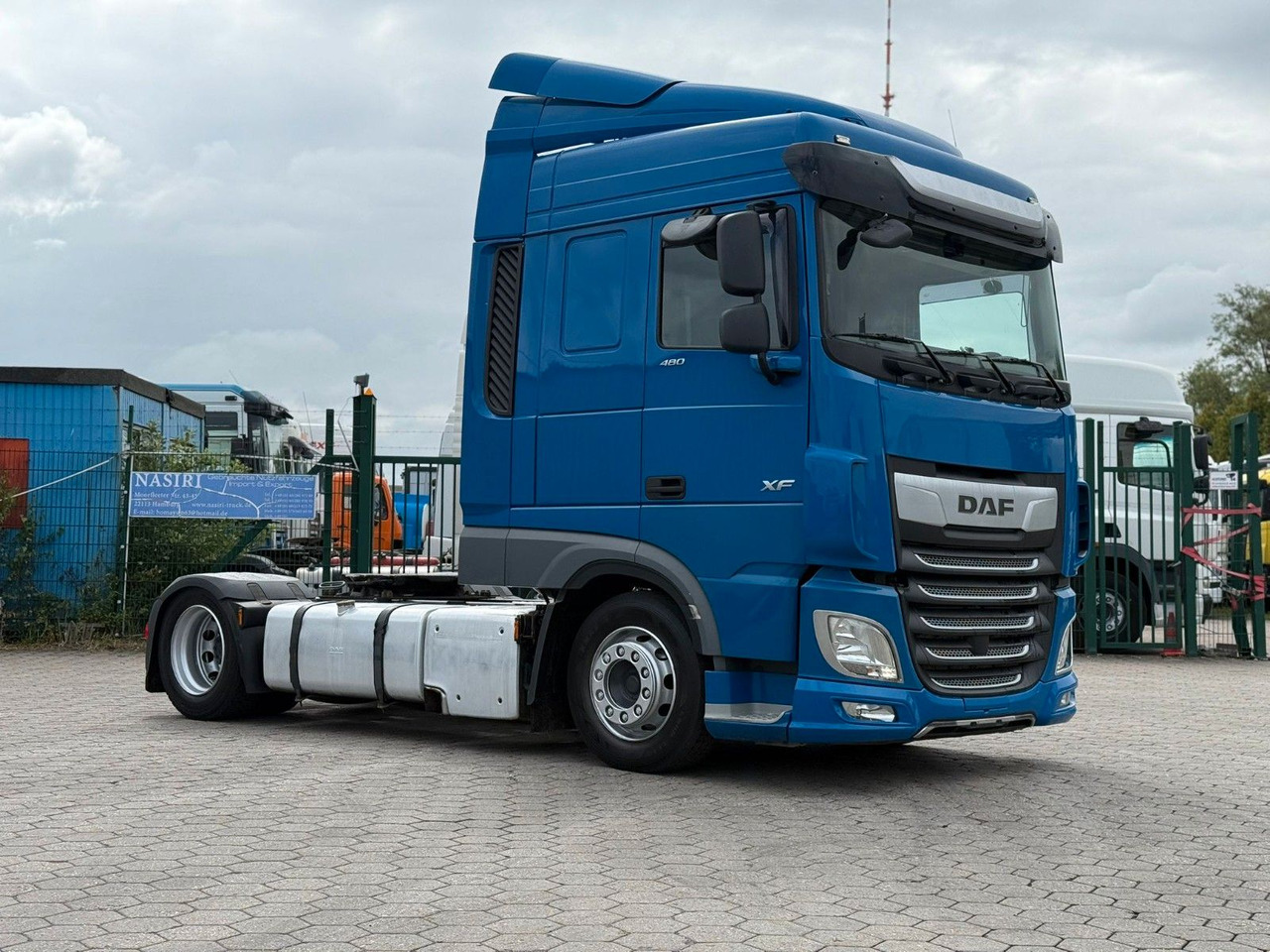 DAF XF 480 Low +Retarter+2xTank - יחידת טרקטור: תמונה 3 DAF XF 480 Low +Retarter+2xTank - יחידת טרקטור: תמונה 3