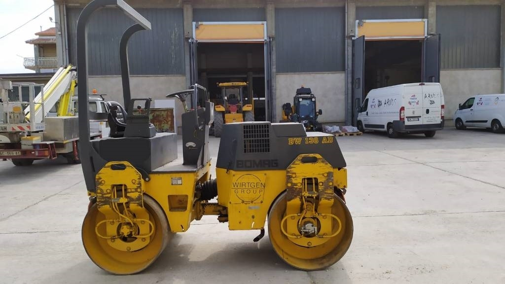 Bomag BW 138 AD - רולר כביש: תמונה 4 Bomag BW 138 AD - רולר כביש: תמונה 4
