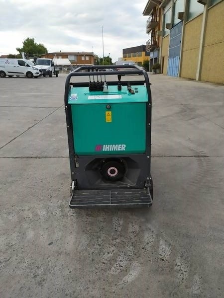 IHI CARRY 107 - מיני מסיר פסולת: תמונה 4 IHI CARRY 107 - מיני מסיר פסולת: תמונה 4
