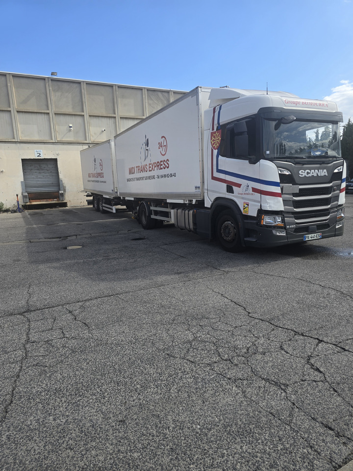 SCANIA R 450 - מוביל מכולות/ משאית החלפת גוף: תמונה 2 SCANIA R 450 - מוביל מכולות/ משאית החלפת גוף: תמונה 2
