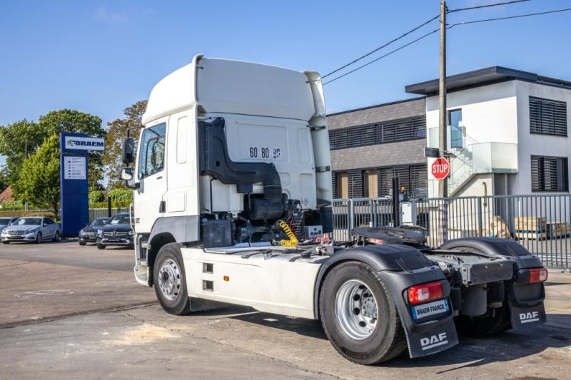 DAF CF 85.460+INTARDER+COMPRESSEUR - יחידת טרקטור: תמונה 4 DAF CF 85.460+INTARDER+COMPRESSEUR - יחידת טרקטור: תמונה 4