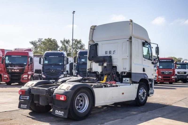 DAF CF 85.460+INTARDER+COMPRESSEUR - יחידת טרקטור: תמונה 3 DAF CF 85.460+INTARDER+COMPRESSEUR - יחידת טרקטור: תמונה 3