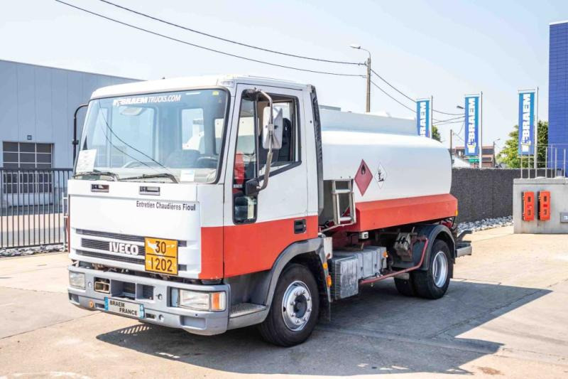 Iveco 85E15+ CITERNE 5000 L - משאית מכל: תמונה 1 Iveco 85E15+ CITERNE 5000 L - משאית מכל: תמונה 1