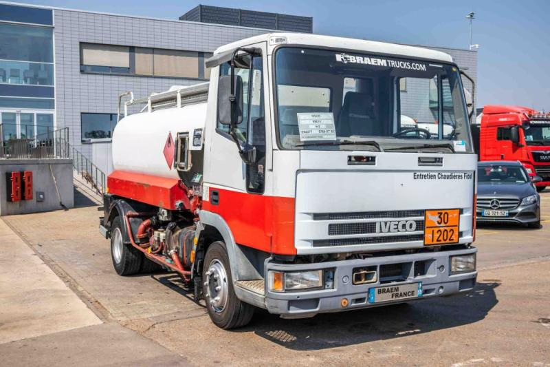 Iveco 85E15+ CITERNE 5000 L - משאית מכל: תמונה 2 Iveco 85E15+ CITERNE 5000 L - משאית מכל: תמונה 2