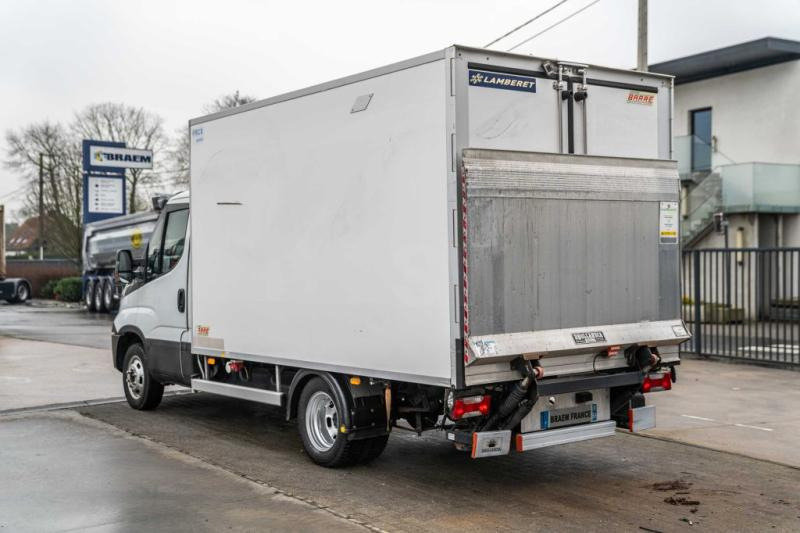 Iveco DAILY 35.180 +CARRIER + DHOLLANDIA - כלי רכב מסחרי לקירור: תמונה 5 Iveco DAILY 35.180 +CARRIER + DHOLLANDIA - כלי רכב מסחרי לקירור: תמונה 5