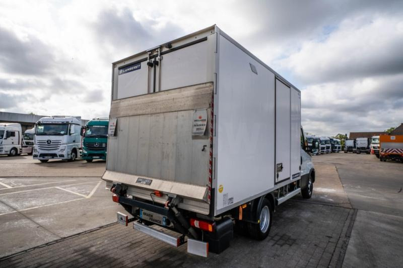 Iveco DAILY 35C180 HI MATIC+CARRIER XERIOS 5+ DHOLLANDIA - כלי רכב מסחרי לקירור: תמונה 4 Iveco DAILY 35C180 HI MATIC+CARRIER XERIOS 5+ DHOLLANDIA - כלי רכב מסחרי לקירור: תמונה 4