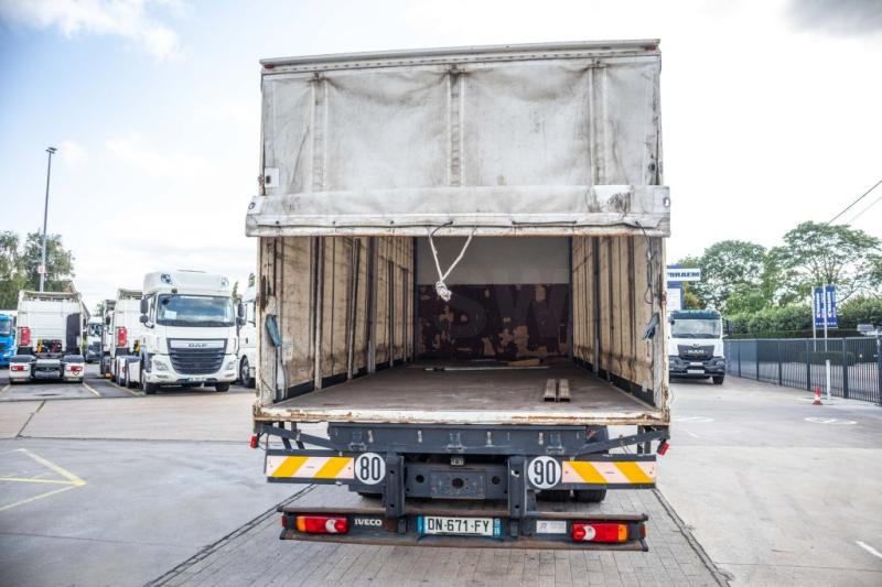 Iveco EUROCARGO 160E25 - משאית וילונות צד: תמונה 5 Iveco EUROCARGO 160E25 - משאית וילונות צד: תמונה 5