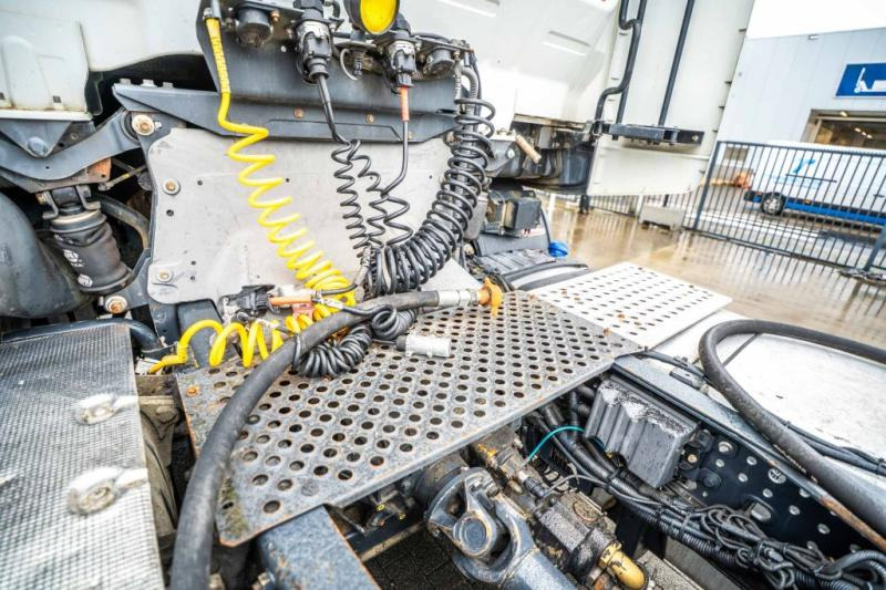 Iveco STRALIS 460 + KIPHYDR. - יחידת טרקטור: תמונה 5 Iveco STRALIS 460 + KIPHYDR. - יחידת טרקטור: תמונה 5