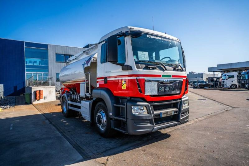 MAN TGS 18.400 4x4H +ALU CM 11.500L /4 COMP - משאית מכל: תמונה 2 MAN TGS 18.400 4x4H +ALU CM 11.500L /4 COMP - משאית מכל: תמונה 2