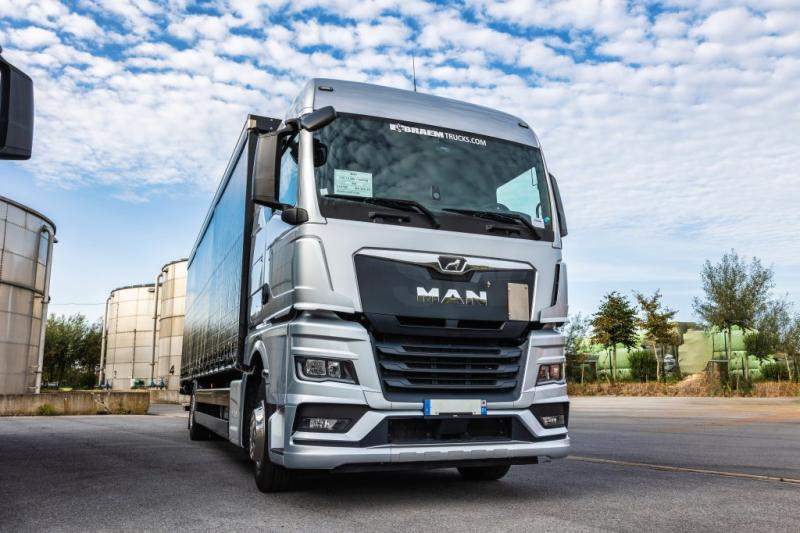 MAN TGX 18.400 XLX+HAYON - משאית וילונות צד: תמונה 2 MAN TGX 18.400 XLX+HAYON - משאית וילונות צד: תמונה 2