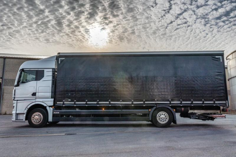 MAN TGX 18.400 XLX+HAYON - משאית וילונות צד: תמונה 3 MAN TGX 18.400 XLX+HAYON - משאית וילונות צד: תמונה 3