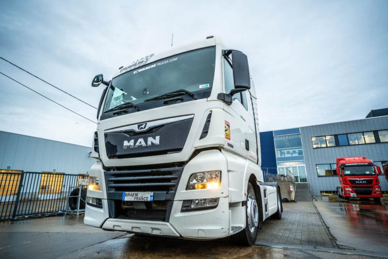 MAN TGX 18.470 XLX + INTARDER - יחידת טרקטור: תמונה 2 MAN TGX 18.470 XLX + INTARDER - יחידת טרקטור: תמונה 2