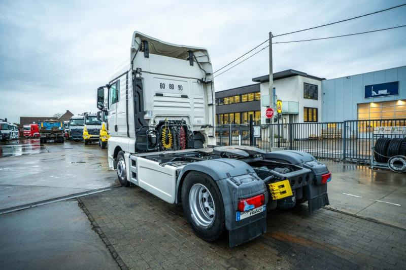 MAN TGX 18.470 XLX + INTARDER - יחידת טרקטור: תמונה 4 MAN TGX 18.470 XLX + INTARDER - יחידת טרקטור: תמונה 4