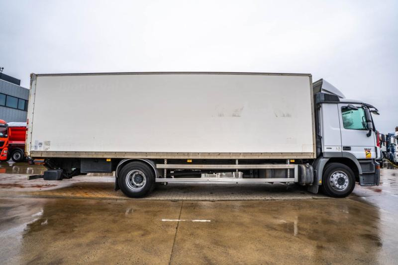 משאית תיבה Mercedes ACTROS 1832-MP3+DHOLLANDIA 2.5T.: תמונה 6 משאית תיבה Mercedes ACTROS 1832-MP3+DHOLLANDIA 2.5T.: תמונה 6
