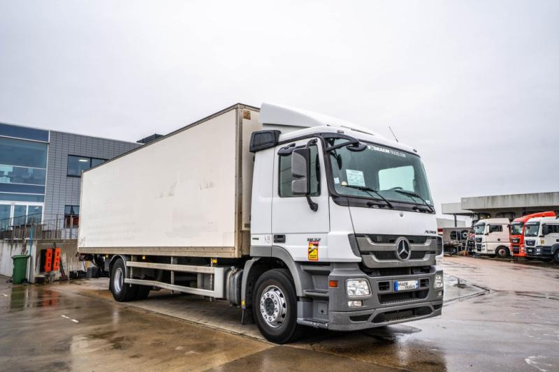 משאית תיבה Mercedes ACTROS 1832-MP3+DHOLLANDIA 2.5T.: תמונה 7 משאית תיבה Mercedes ACTROS 1832-MP3+DHOLLANDIA 2.5T.: תמונה 7