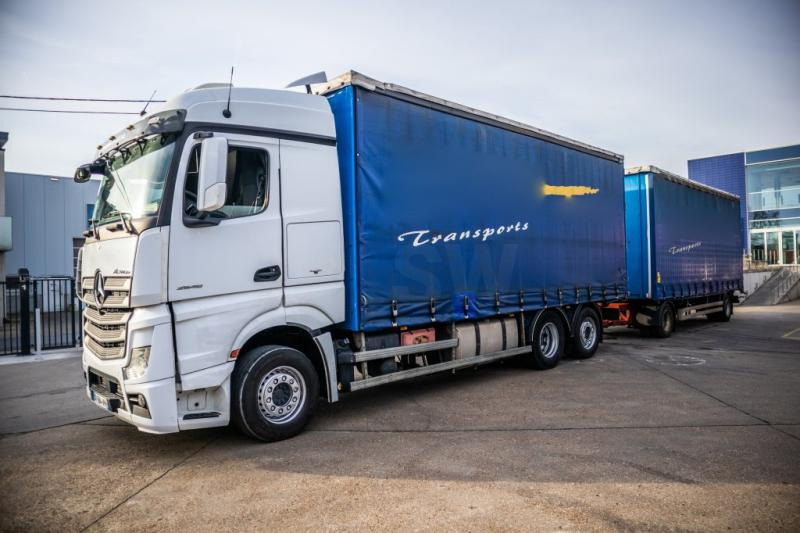 Mercedes ACTROS 2548 BL - משאית וילונות צד: תמונה 1 Mercedes ACTROS 2548 BL - משאית וילונות צד: תמונה 1