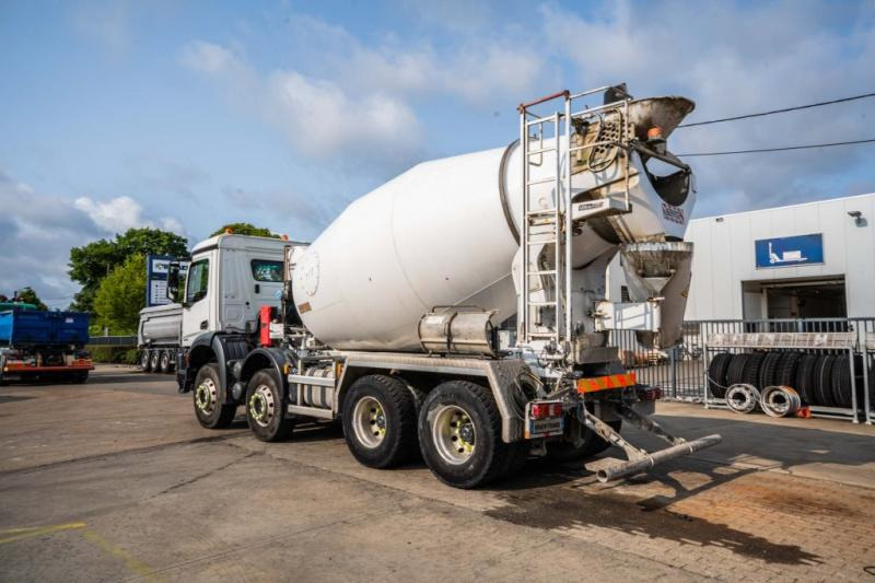 Mercedes AROCS 3240 BB+STETTER 9m3 - משאית מערבלת בטון: תמונה 5 Mercedes AROCS 3240 BB+STETTER 9m3 - משאית מערבלת בטון: תמונה 5