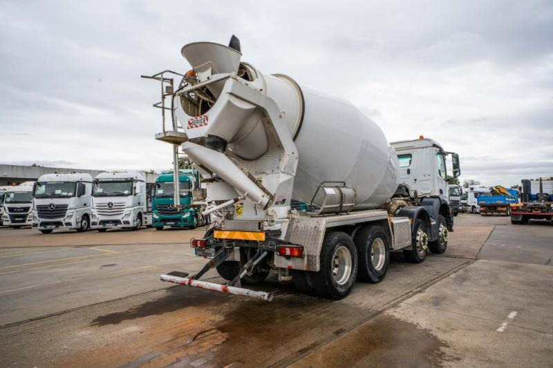 Mercedes AROCS 3240 + STETTER 9m3 - משאית מערבלת בטון: תמונה 4 Mercedes AROCS 3240 + STETTER 9m3 - משאית מערבלת בטון: תמונה 4