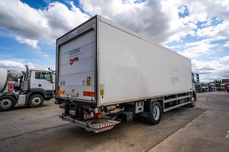 Mercedes AXOR 1829-MP3+ CARRIER - משאית קירור: תמונה 4 Mercedes AXOR 1829-MP3+ CARRIER - משאית קירור: תמונה 4