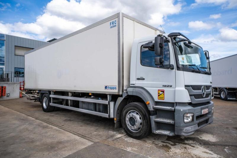 Mercedes AXOR 1829-MP3+ CARRIER - משאית קירור: תמונה 2 Mercedes AXOR 1829-MP3+ CARRIER - משאית קירור: תמונה 2