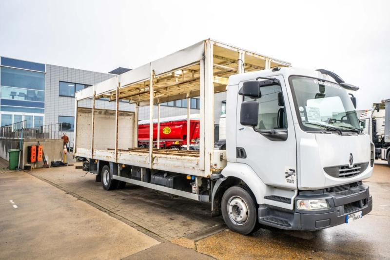 Renault MIDLUM 180 DXI (12 T) - משאית וילונות צד: תמונה 2 Renault MIDLUM 180 DXI (12 T) - משאית וילונות צד: תמונה 2