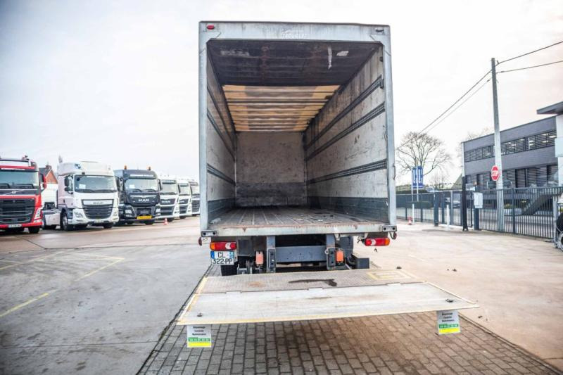 Renault MIDLUM 270 DXI - משאית תיבה: תמונה 4 Renault MIDLUM 270 DXI - משאית תיבה: תמונה 4
