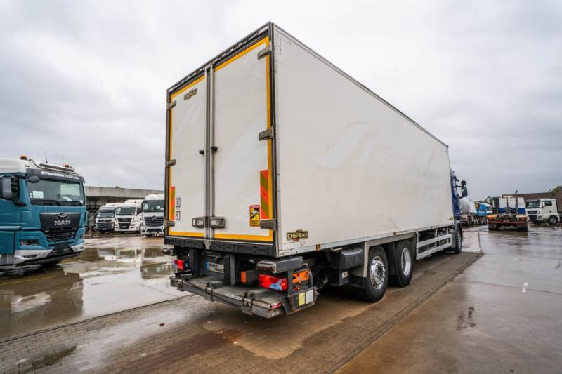 Scania R 410+CHEREAU+CARRIER 1150 MT+DHOLLANDIA 2.5T - משאית קירור: תמונה 3 Scania R 410+CHEREAU+CARRIER 1150 MT+DHOLLANDIA 2.5T - משאית קירור: תמונה 3