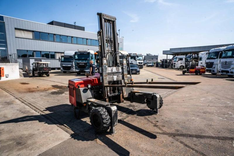 TRANSMANUT TCI MF23-2000KG-CHARIOT EMBARQUE-3XDir. - מלגזה מותקנת על משאית: תמונה 2 TRANSMANUT TCI MF23-2000KG-CHARIOT EMBARQUE-3XDir. - מלגזה מותקנת על משאית: תמונה 2