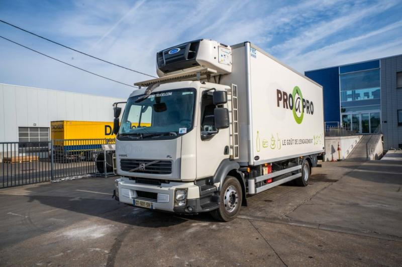 Volvo FL 240(16t)+CARRIER SUPRA 750+DHOLLANDIA 2T. - משאית קירור: תמונה 1 Volvo FL 240(16t)+CARRIER SUPRA 750+DHOLLANDIA 2T. - משאית קירור: תמונה 1