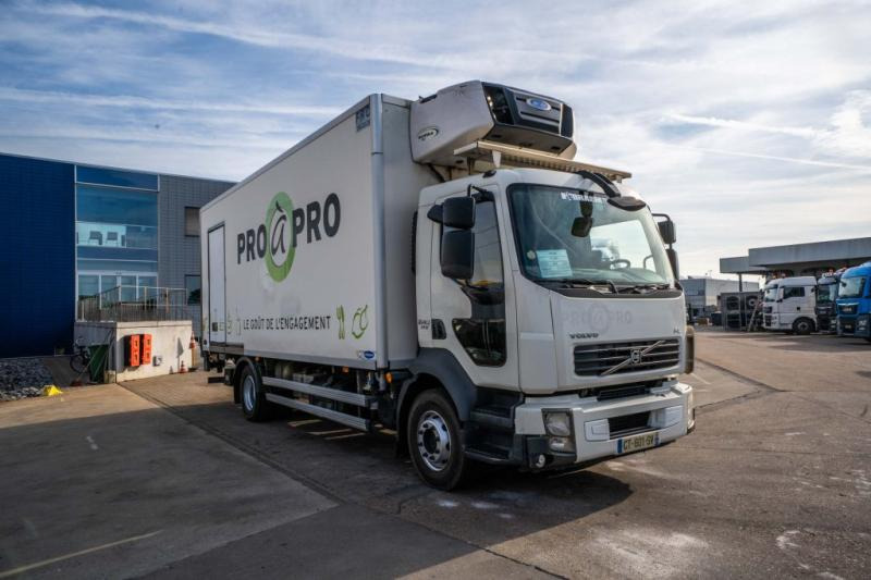 Volvo FL 240(16t)+CARRIER SUPRA 750+DHOLLANDIA 2T. - משאית קירור: תמונה 2 Volvo FL 240(16t)+CARRIER SUPRA 750+DHOLLANDIA 2T. - משאית קירור: תמונה 2