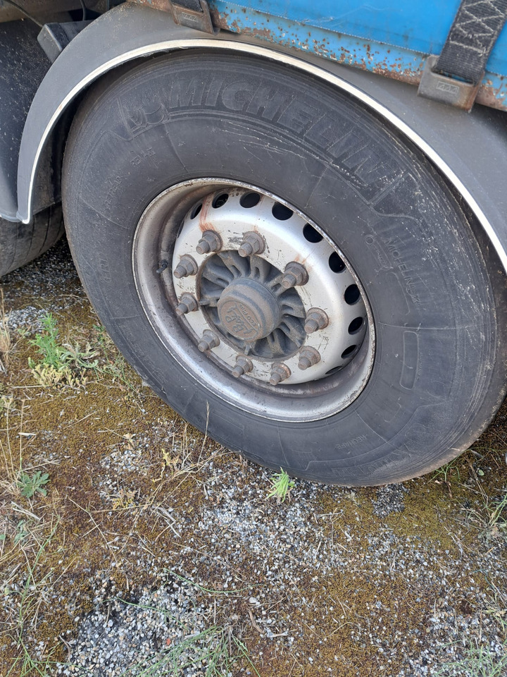 FRUEHAUF - סמיטריילר עם וילונות צד: תמונה 4 FRUEHAUF - סמיטריילר עם וילונות צד: תמונה 4