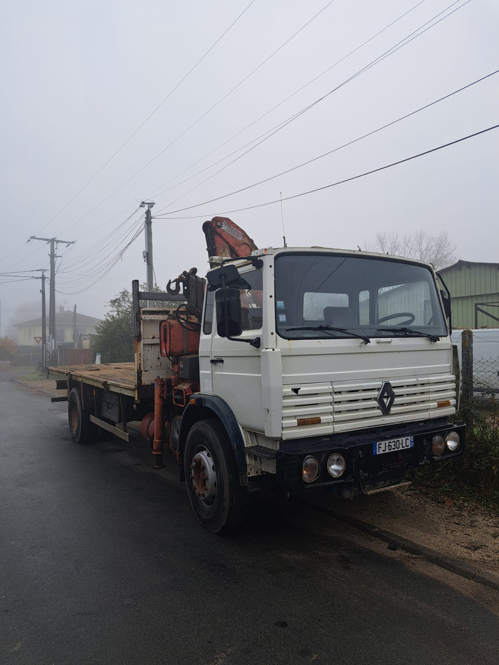 RENAULT - משאית צד נופל/ שטוחה: תמונה 1 RENAULT - משאית צד נופל/ שטוחה: תמונה 1