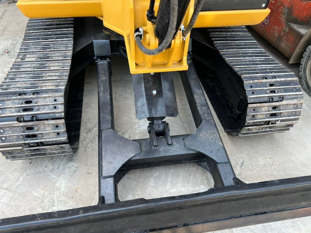 CAT 305.5 - מחפר סורק: תמונה 3 CAT 305.5 - מחפר סורק: תמונה 3