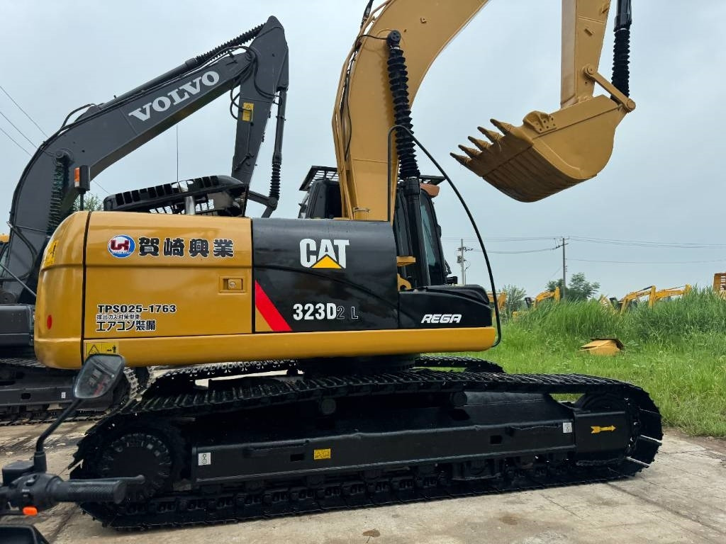 CAT 323D2 - מחפר סורק: תמונה 3 CAT 323D2 - מחפר סורק: תמונה 3