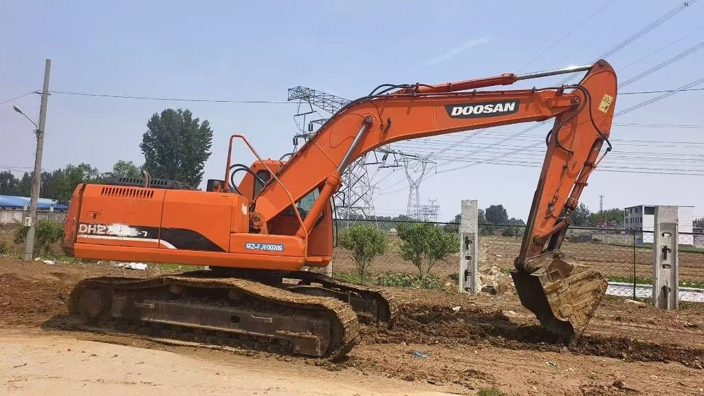 Doosan DH 225 LC-7 - מחפר סורק: תמונה 1 Doosan DH 225 LC-7 - מחפר סורק: תמונה 1