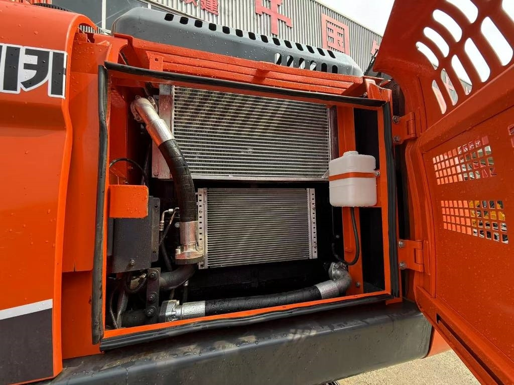 Doosan DX 225 LCA - מחפר סורק: תמונה 2 Doosan DX 225 LCA - מחפר סורק: תמונה 2