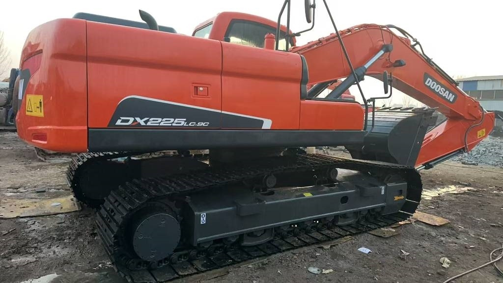 Doosan DX 225 LC - מחפר סורק: תמונה 1 Doosan DX 225 LC - מחפר סורק: תמונה 1