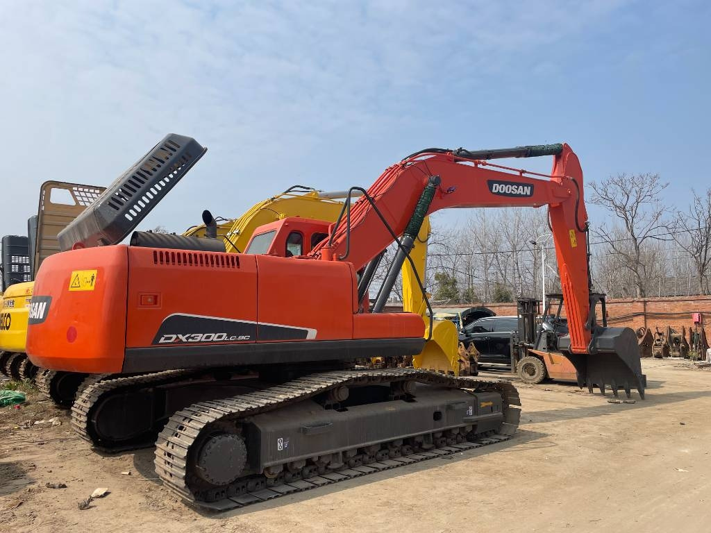 Doosan DX 300 - מחפר סורק: תמונה 1 Doosan DX 300 - מחפר סורק: תמונה 1