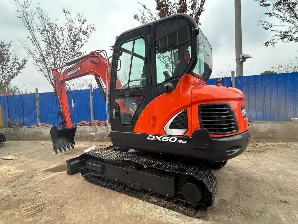 Doosan DX 60 - מיני מחפר: תמונה 5 Doosan DX 60 - מיני מחפר: תמונה 5
